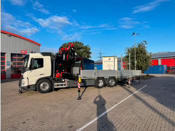 Caminhão VOLVO FMX 500