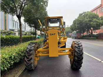 Motoniveladora CATERPILLAR 140H: foto 3