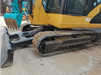 Escavadora de rastos CATERPILLAR 306D: foto 4