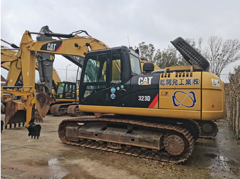 Escavadora de rastos CATERPILLAR 323D