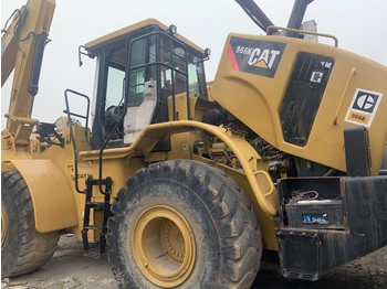 Carregadeira de rodas CATERPILLAR 966K: foto 2