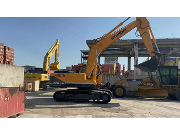 Escavadora de rastos HYUNDAI