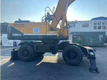 Escavadeira de rodas Hyundai R210W-9: foto 3