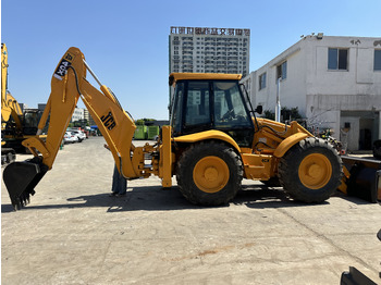 Retroescavadeira JCB 4CX: foto 3