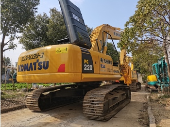 Escavadora de rastos KOMATSU PC220-8