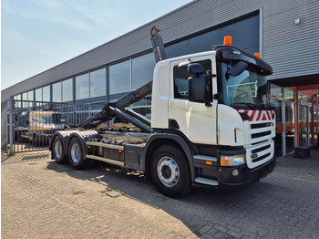 Caminhão com sistema de cabo SCANIA P 360