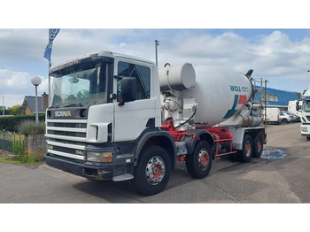 Caminhão betoneira SCANIA P114