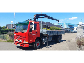 Caminhão basculante, Caminhão grua Volvo FL 10.320 4x2 Kipper Crane Steel Suspension: foto 3