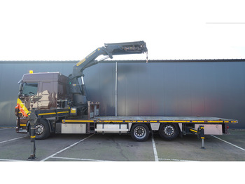 Caminhão grua DAF XF 460