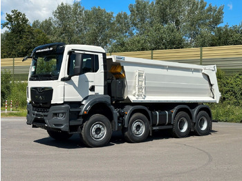 Caminhão basculante MAN TGS