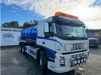 Caminhão limpa fossa VOLVO FM 420