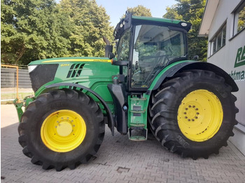 Trator JOHN DEERE 6215R