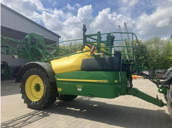 Pulverizador de arrastar JOHN DEERE