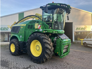 Colheitadeira JOHN DEERE
