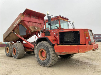 Caminhão articulado VOLVO A40