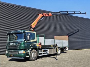 Caminhão grua SCANIA P 320