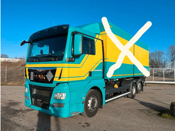 Caminhão transportador de contêineres/ Caixa móvel MAN