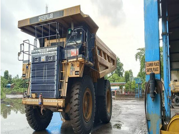 Caminhão fora de estrada CATERPILLAR 777