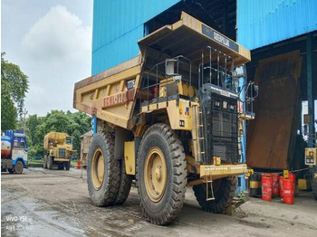 Caminhão fora de estrada CATERPILLAR 777