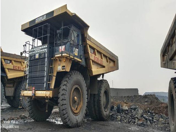 Caminhão fora de estrada CATERPILLAR 777