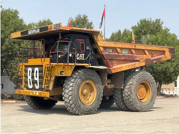 Caminhão fora de estrada CATERPILLAR 777