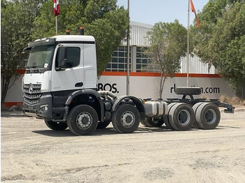 Caminhão chassi MERCEDES-BENZ Arocs