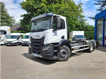 Caminhão polibenne IVECO
