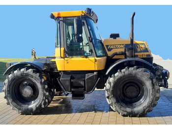 Trator JCB