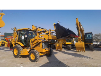 Retroescavadeira CATERPILLAR 420F2