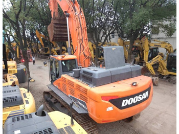 Escavadora de rastos DOOSAN DX530LC-5