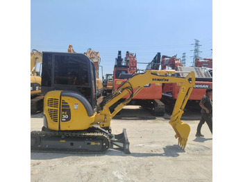 Mini escavadeira KOMATSU PC30