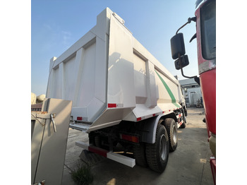Caminhão basculante Sinotruk HOWO 371 6*4 Dump truck: foto 5