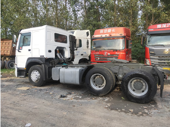 Tractor Sinotruk HOWO 371 6*4 Tractor: foto 4 Tractor Sinotruk HOWO 371 6*4 Tractor: foto 4