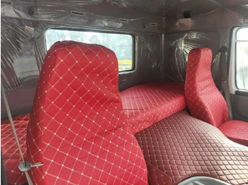 Tractor Sinotruk HOWO 371 6*4 Tractor: foto 2 Tractor Sinotruk HOWO 371 6*4 Tractor: foto 2