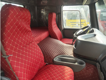 Tractor Sinotruk HOWO 371 6*4 Tractor: foto 5 Tractor Sinotruk HOWO 371 6*4 Tractor: foto 5