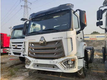 Tractor SINOTRUK HOWO