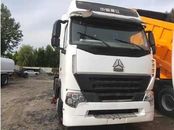 Tractor SINOTRUK HOWO