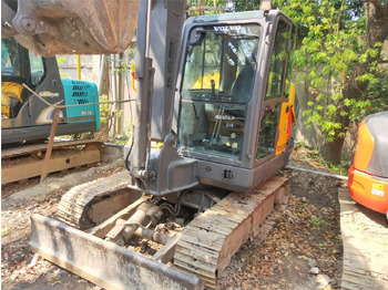 Mini escavadeira Volvo EC60C: foto 3