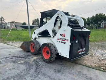 Mini carregadeira BOBCAT S18