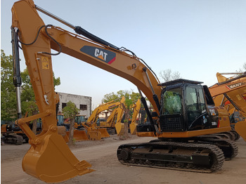 Escavadora de rastos CATERPILLAR 320D2