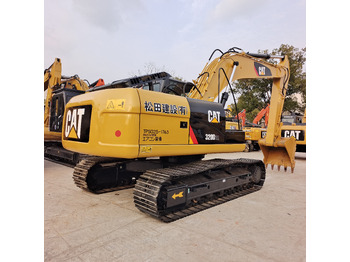 Escavadora de rastos CATERPILLAR 320D2