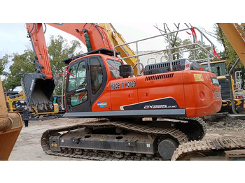 Escavadora de rastos DOOSAN DX225LC