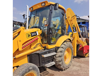 Retroescavadeira JCB 3CX