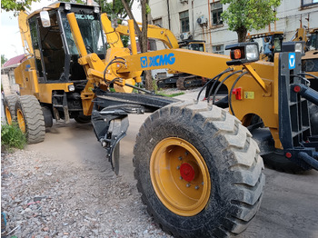 Motoniveladora XCMG GR2153