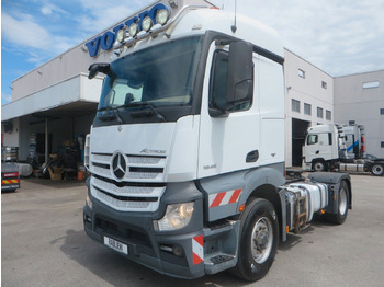 Tractor MERCEDES-BENZ Actros 1845
