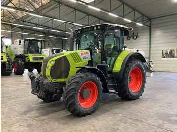 Trator CLAAS Arion 540