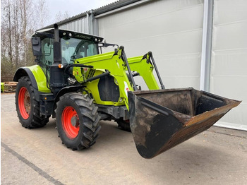 Trator CLAAS Arion 530