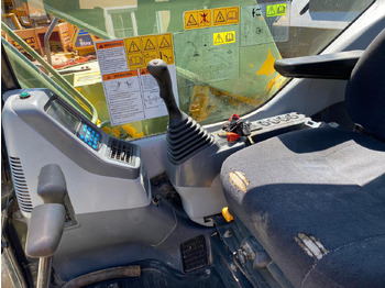 Escavadora de rastos Komatsu PC 228LC 3K: foto 5