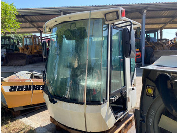 Cabine LIEBHERR