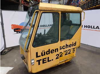 Cabine e interior LIEBHERR